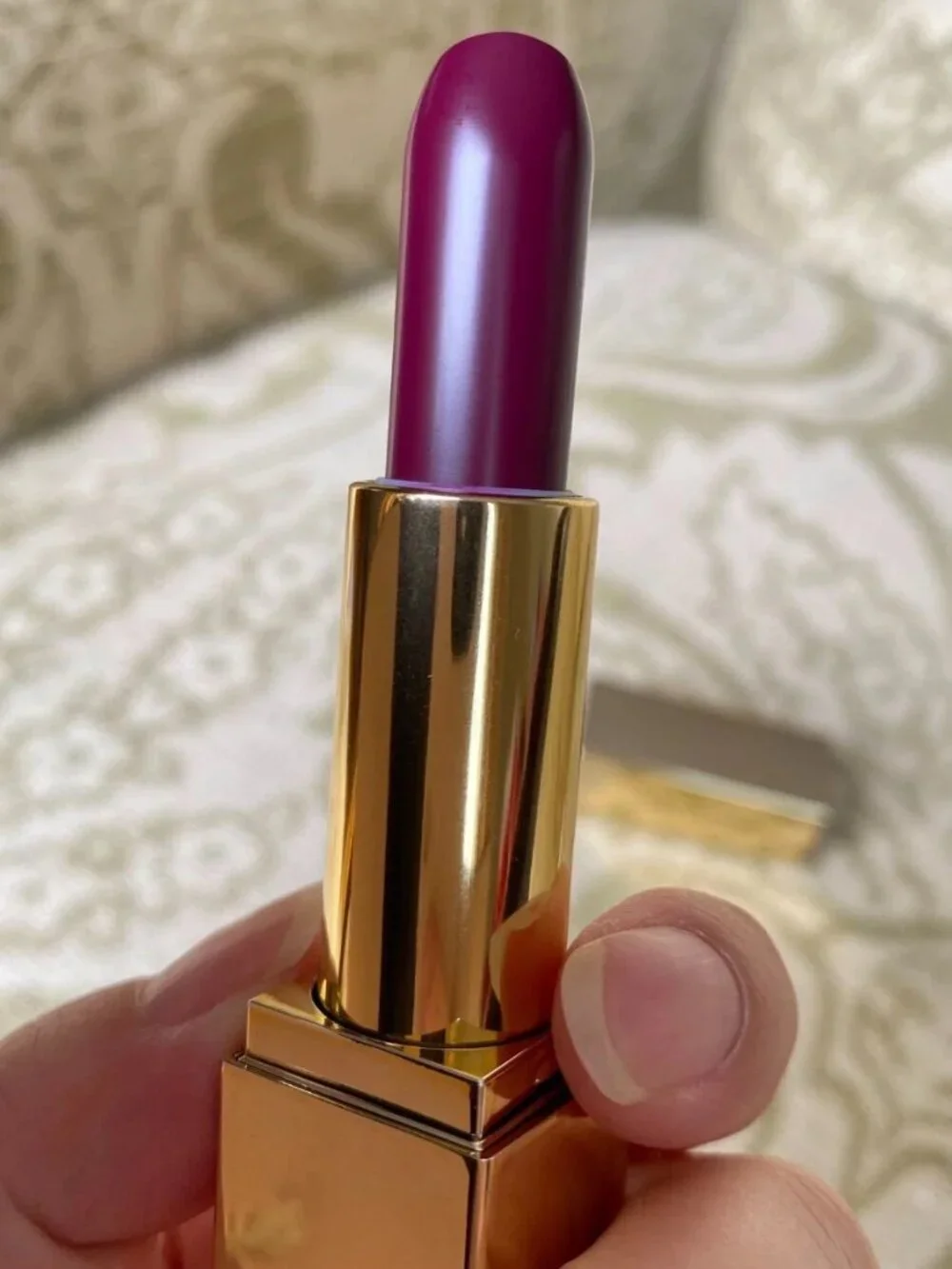 New Estee Lauder Lipstick~450 Insolent Plum~Full size 3.5 g/0.12 oz